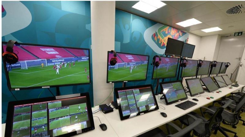 VAR trong bóng đá là gì và cách hiểu dễ nắm